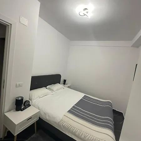 Lejlighed Matymar Black & White Agigea