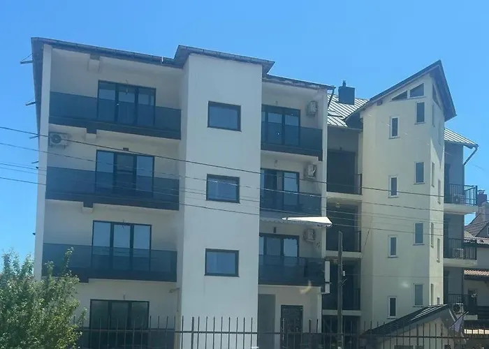 Lägenhet Matymar Black & White *