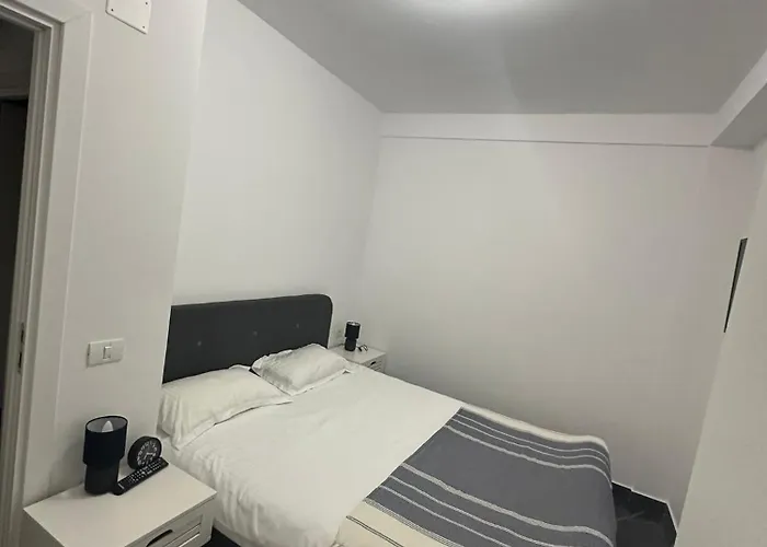 Lägenhet Matymar Black & White Agigea