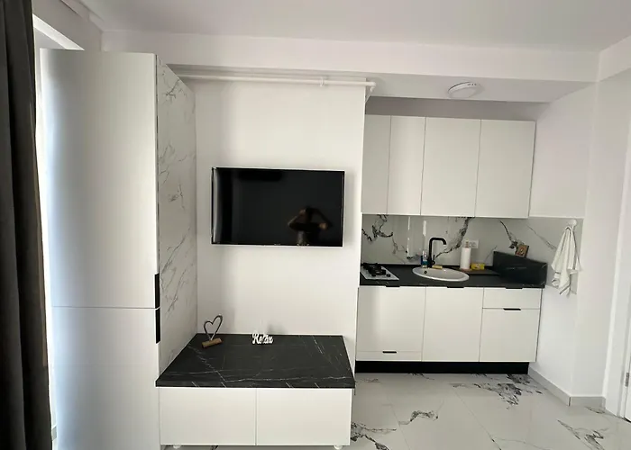 Matymar Black & White *